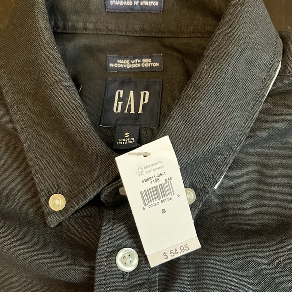 NWT Gap Standard Fit Stretch Cotton Button Down Shirt Size S - Picture 2 of 6